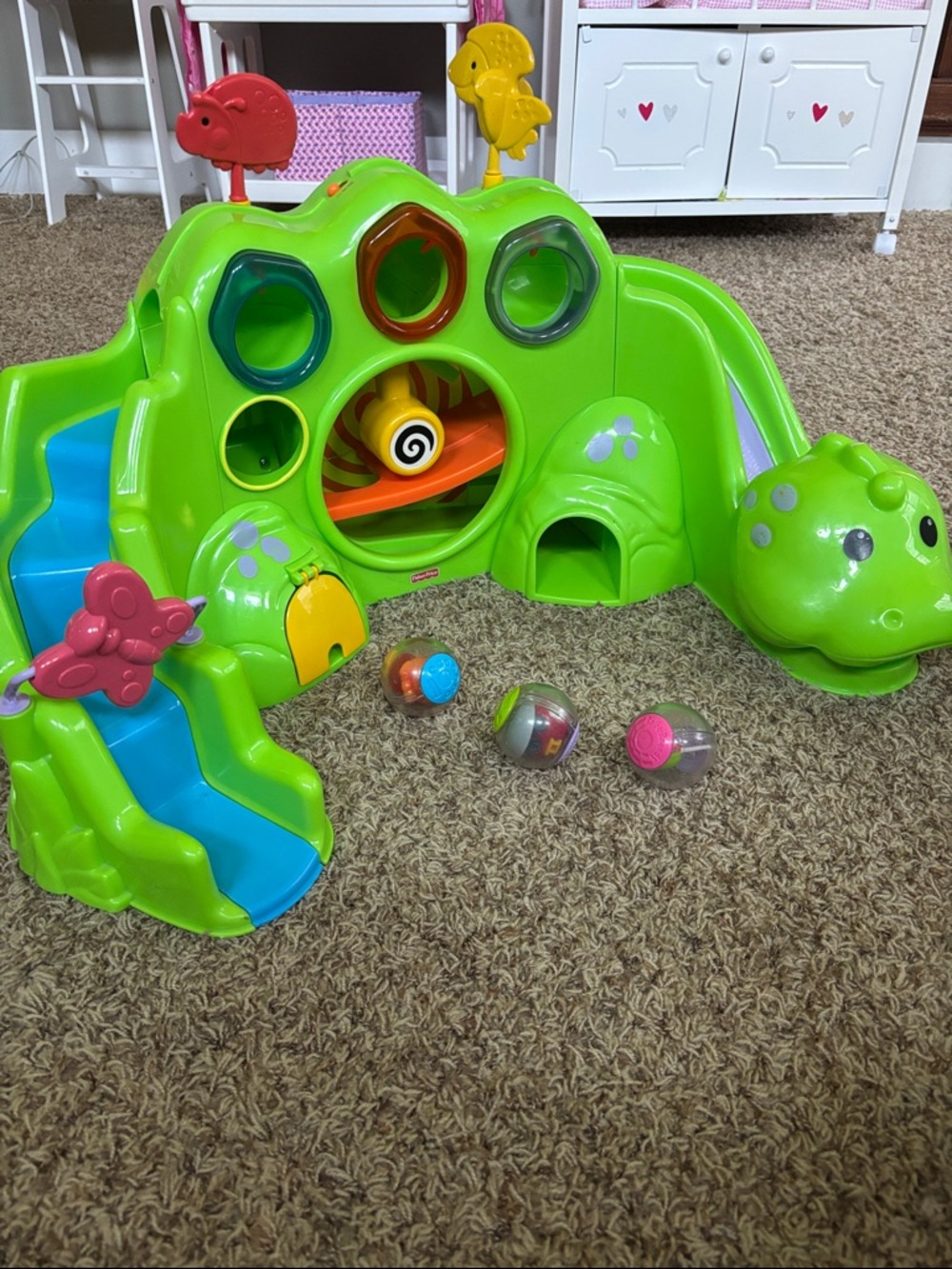 Fisher price Dino roar with 3 balls